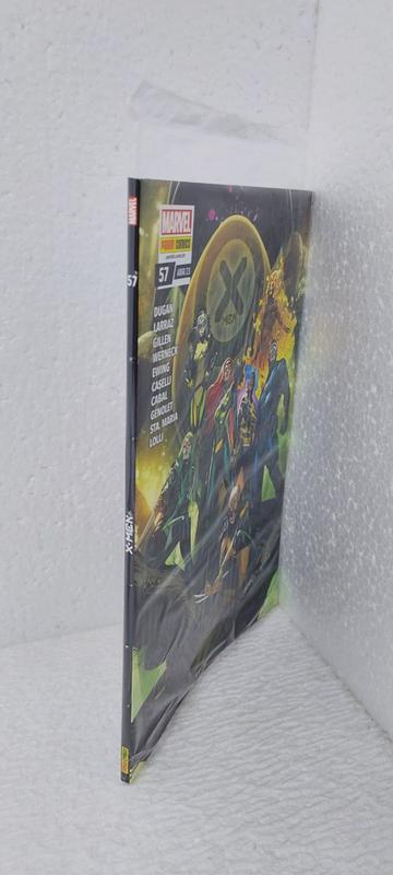 Hq X-men Volume 57 Panini - Revista HQ - Magazine Luiza